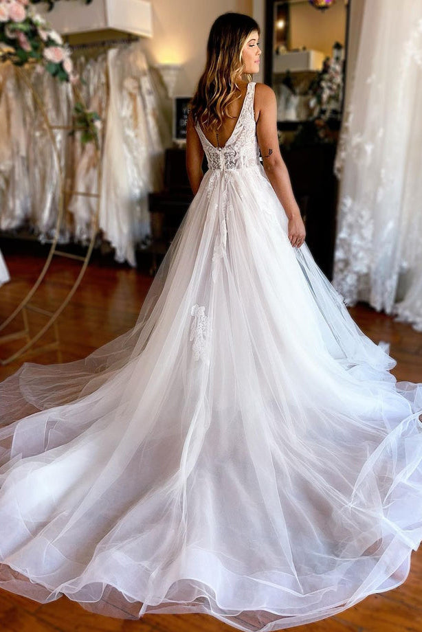 A-line V Neck Tulle Beach Wedding Dress with Appliques N105